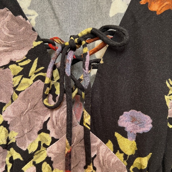 ASOS Dark Floral Midi Dress Puff Sleeve Lace-Up Front Slit Romantic Cottagecore - Picture 5 of 5